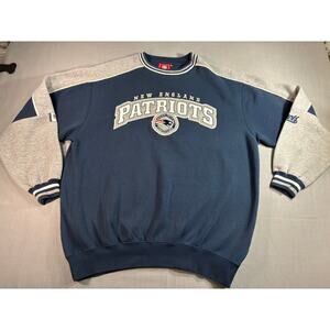 NFL Patriots Sweatshirt Mens XL Blue Gray Crewneck Pullover Embroidered Logo